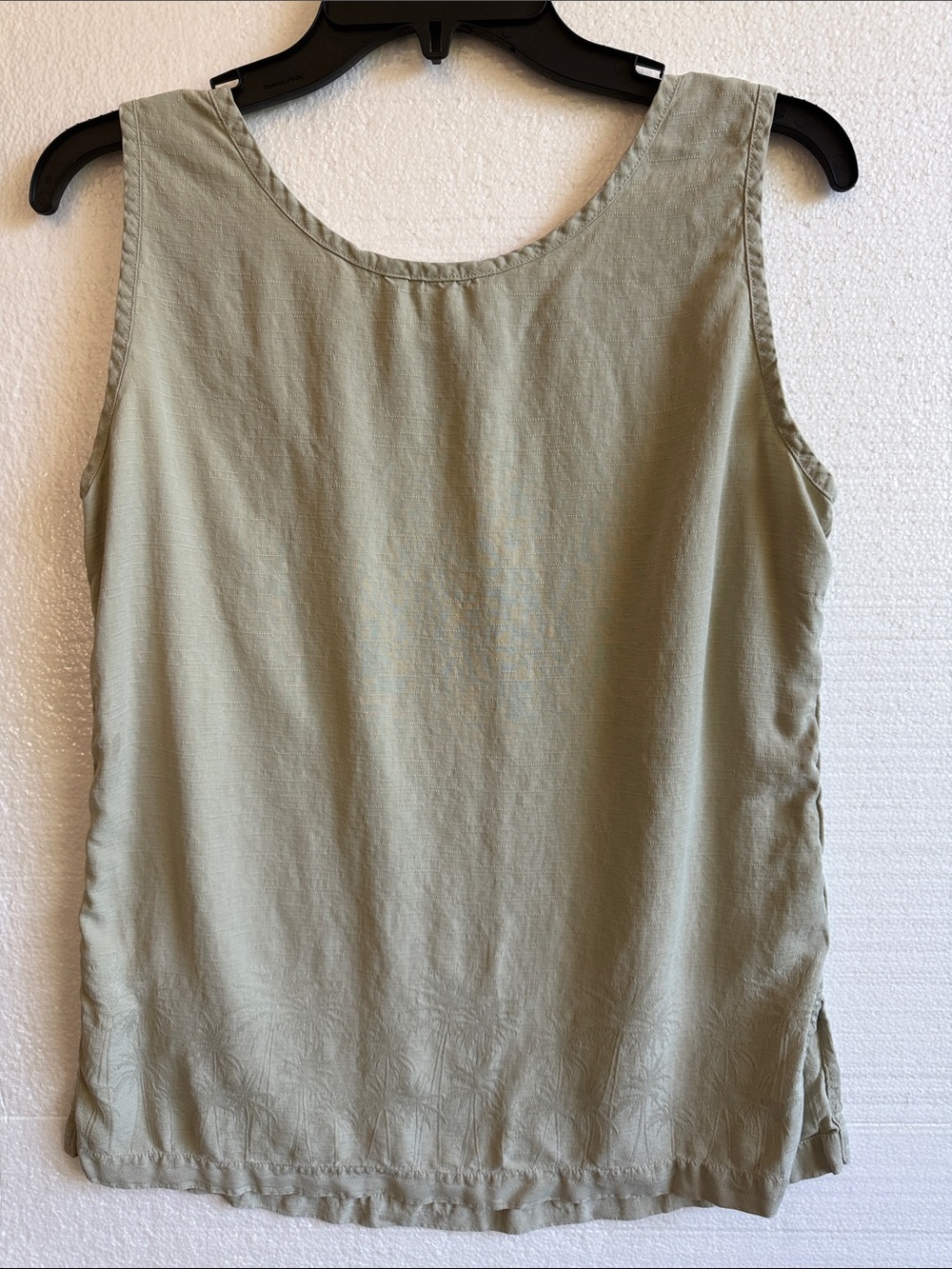 Paradise Coves 100% Silk Tank Blouse M 90s Minimalist Olive Coastal Luxury Top - Picture 8 of 8